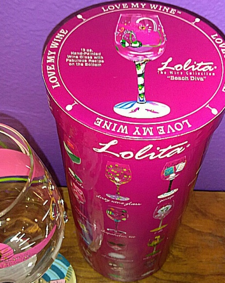 Lolita - Picture 6 of 7